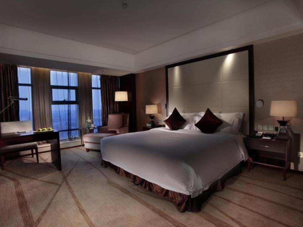 White Swan Hotel Чанша Экстерьер фото