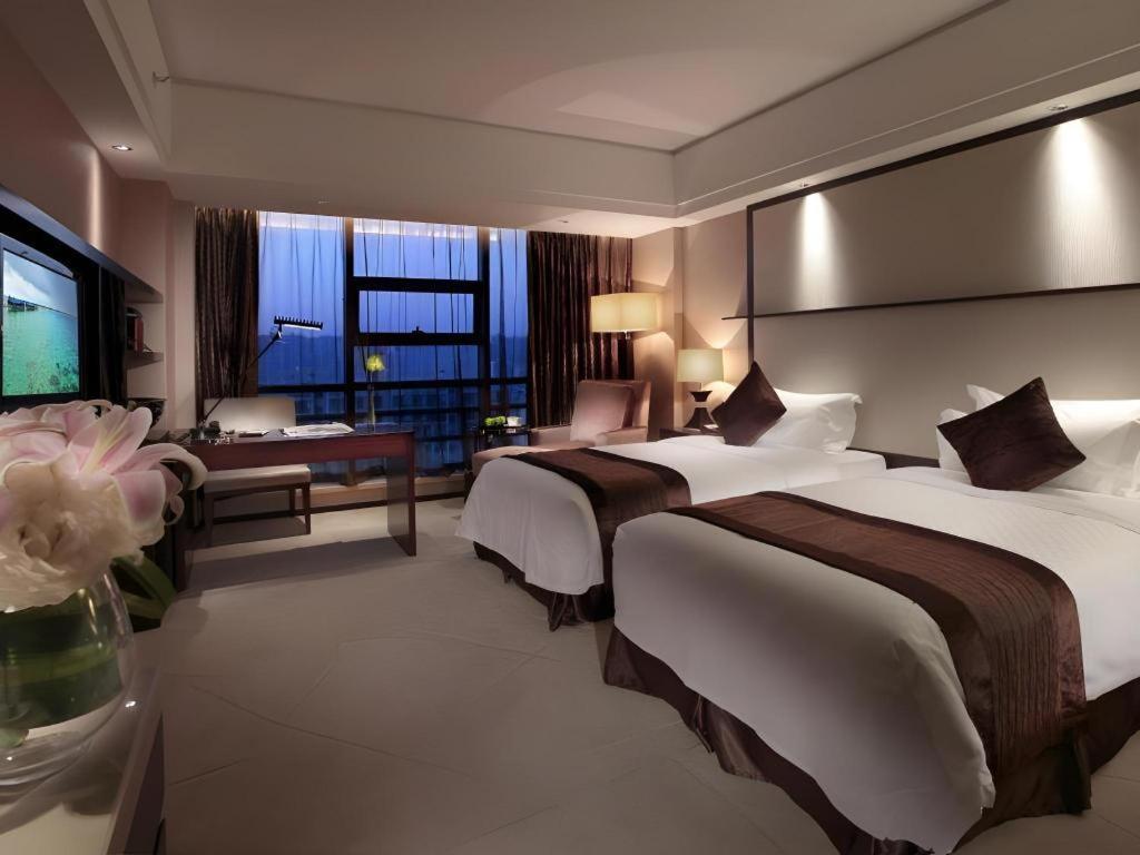 White Swan Hotel Чанша Экстерьер фото