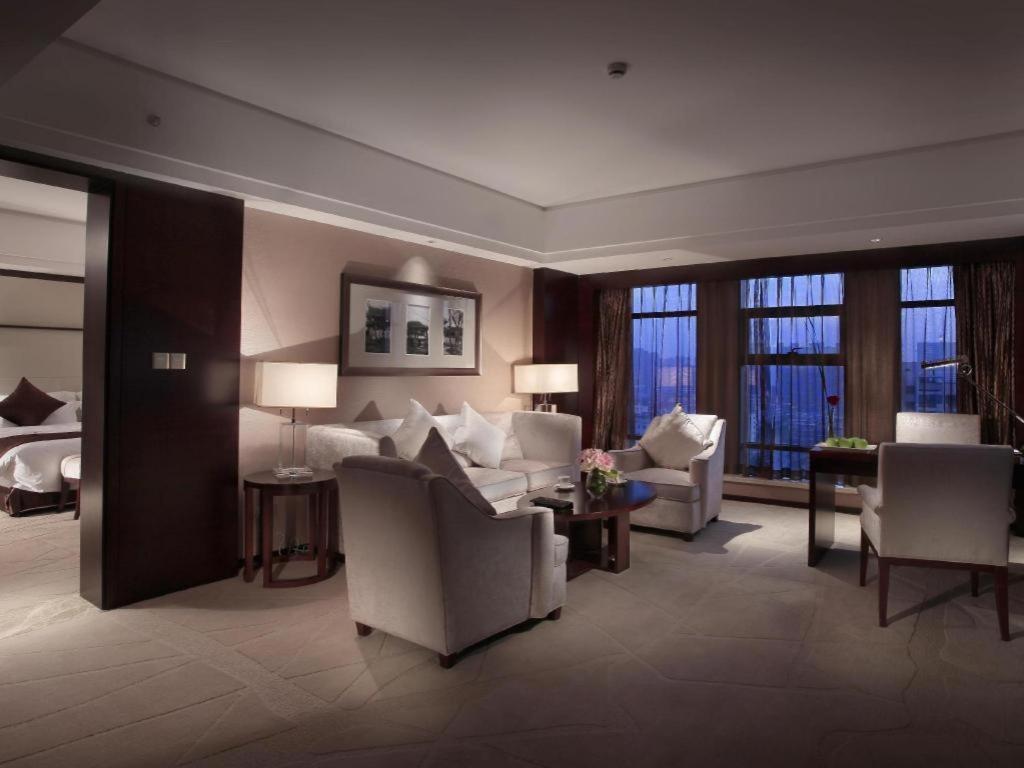 White Swan Hotel Чанша Экстерьер фото